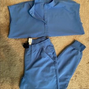 EUC Ceil blue Figs Scrubs